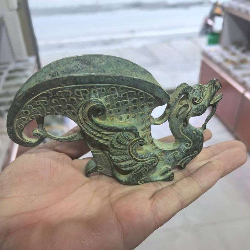 Collectible Vintage Wine - bottle faucet Pixiu copper ornament, wine