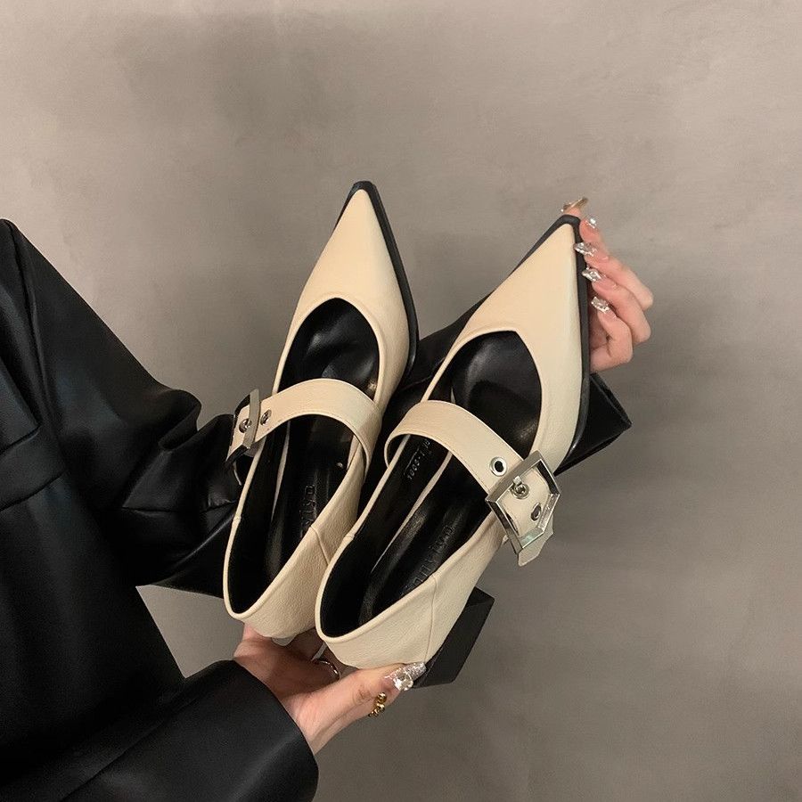 Vintage Women Mary Jane Pointe - Vintage Collectible Shoes review and price